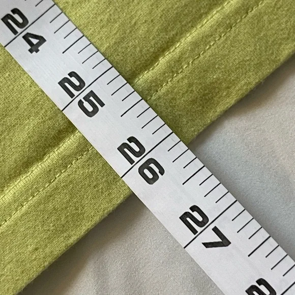 Uniqlo Billie Eilish T-Shirt by Takashi Murakami - Picture 10 of 11